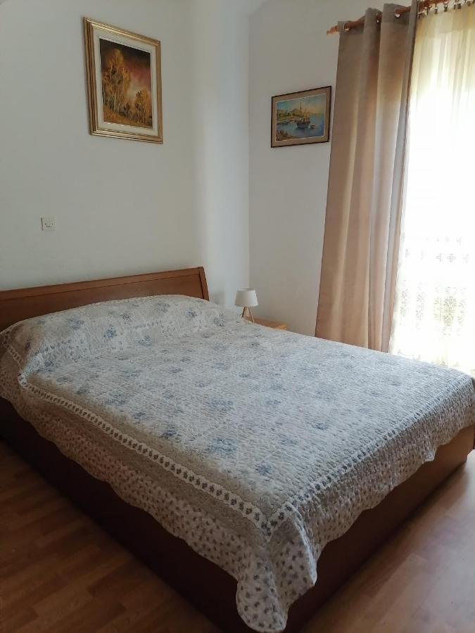 Apartments Vedrana Ražanj Eksteriør billede