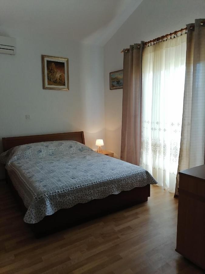 Apartments Vedrana Ražanj Eksteriør billede